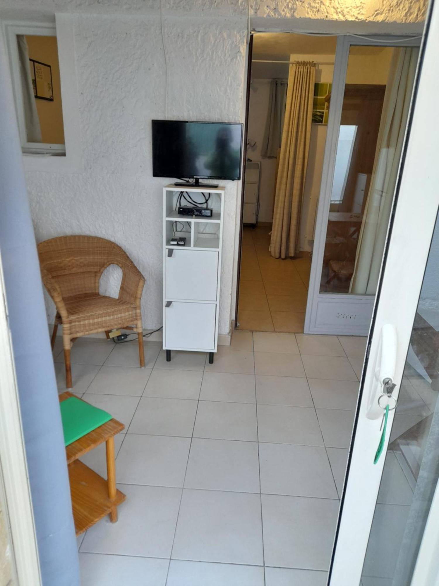 Chambres d'Hôtes Chez Cécile Lagnes Esterno foto